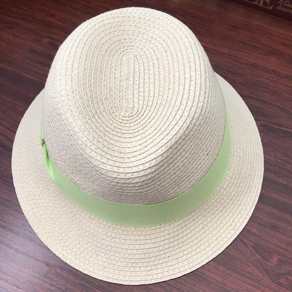 Ladies hat - Picture 4 of 7